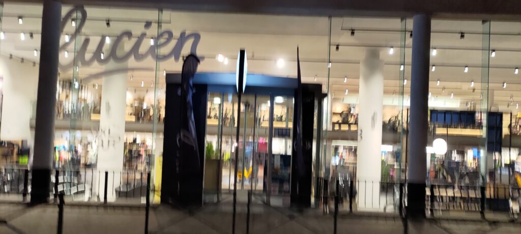 Énorme magasin de vélo « Lucien »