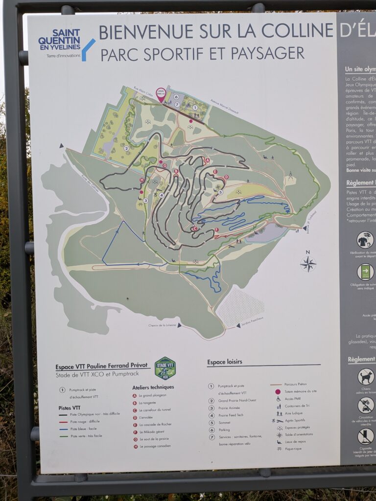 Plan du parc sportif de la Colline d'Élancourt qui montre de nombreuses pistes VTT