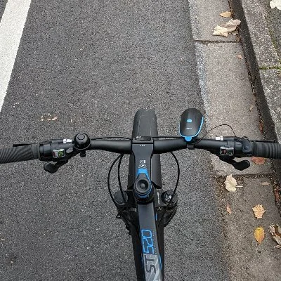 La tête dans le guidon